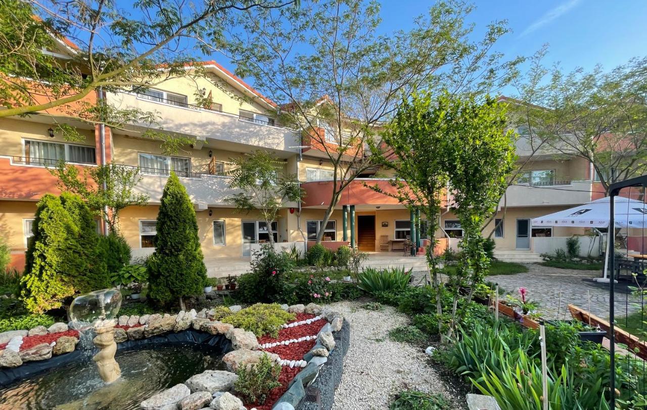 Bed and Breakfast Vamabel House Vama Veche Zewnętrze zdjęcie